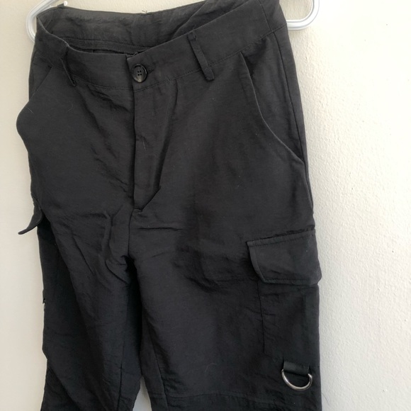 *SOLD* Cargo Pants - Picture 4 of 6
